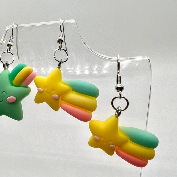 Shooting Star Earrings - Rainbow Earrings - Pastel Earrings - Spring Earrings - Picture 3 of 10